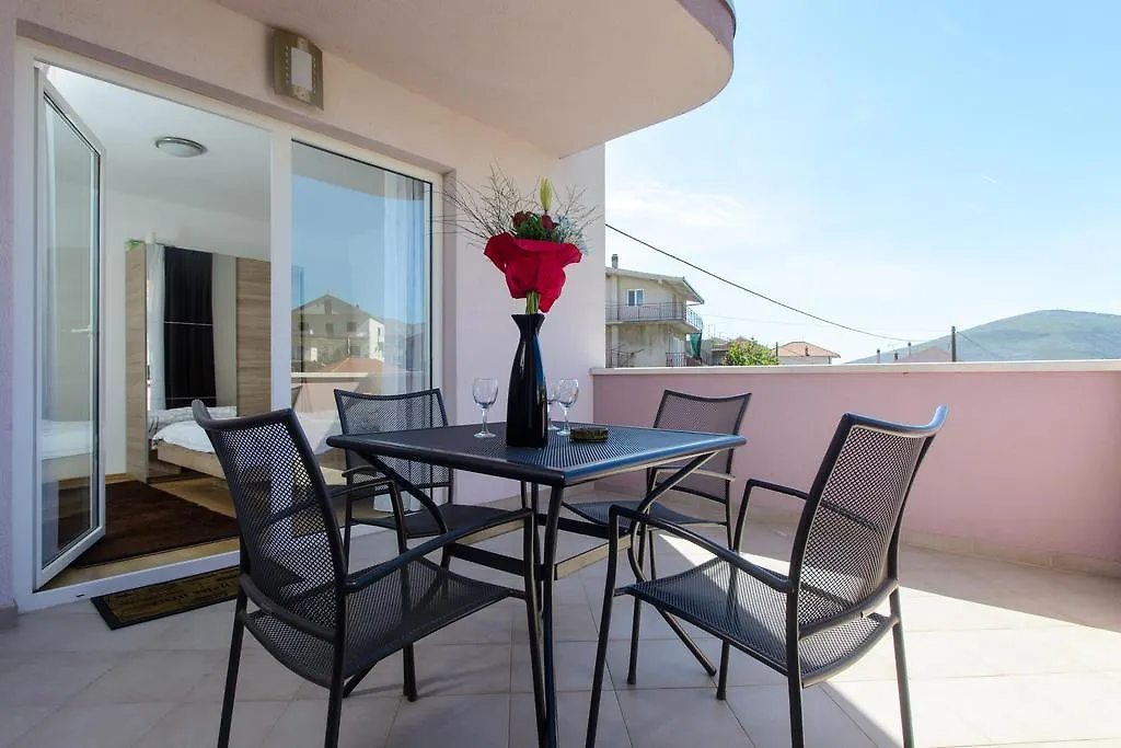 טרוגיר Apartmani Mm 0*,  קרואטיה