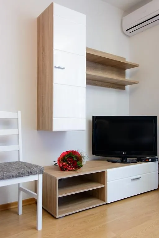 טרוגיר Apartmani Mm קרואטיה